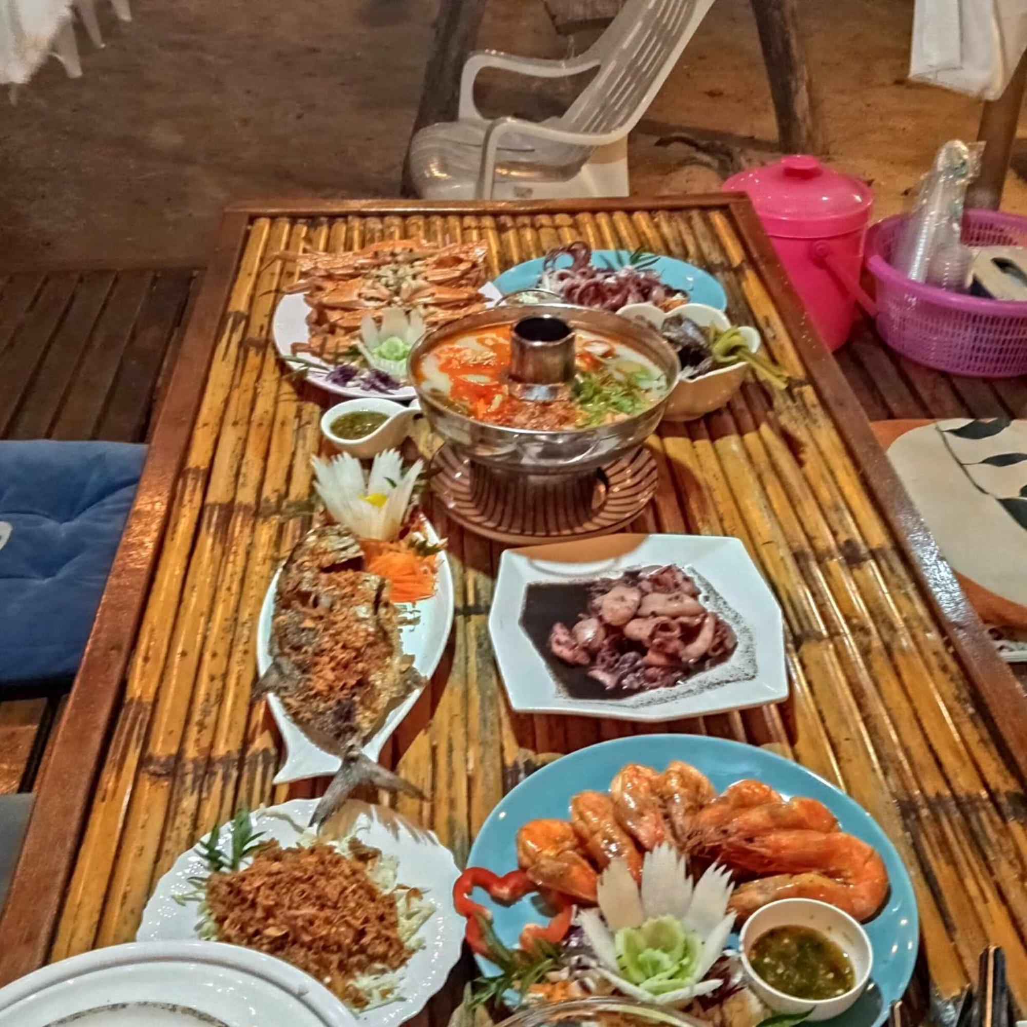 Malee Homestay Ko Por Exterior foto